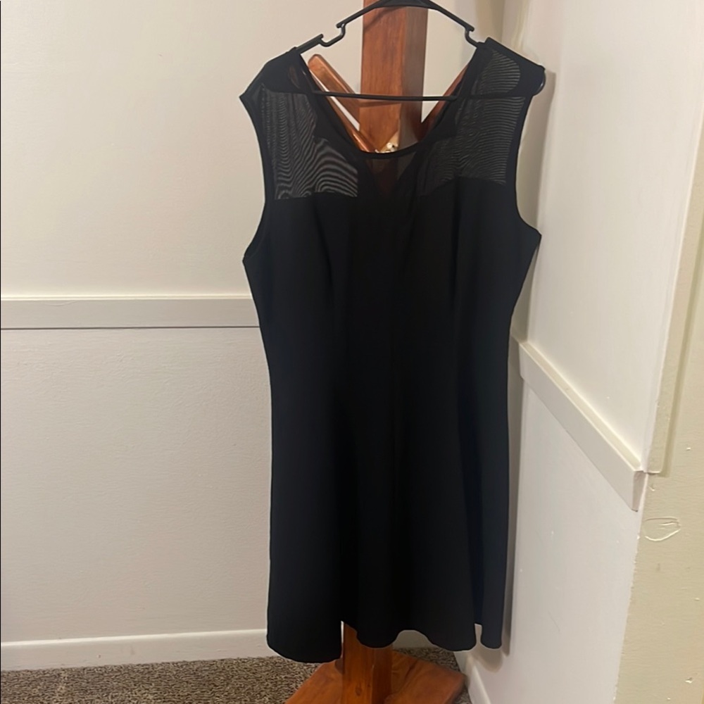 Black A-Line Mini Dress Crew Neck Sleeveless